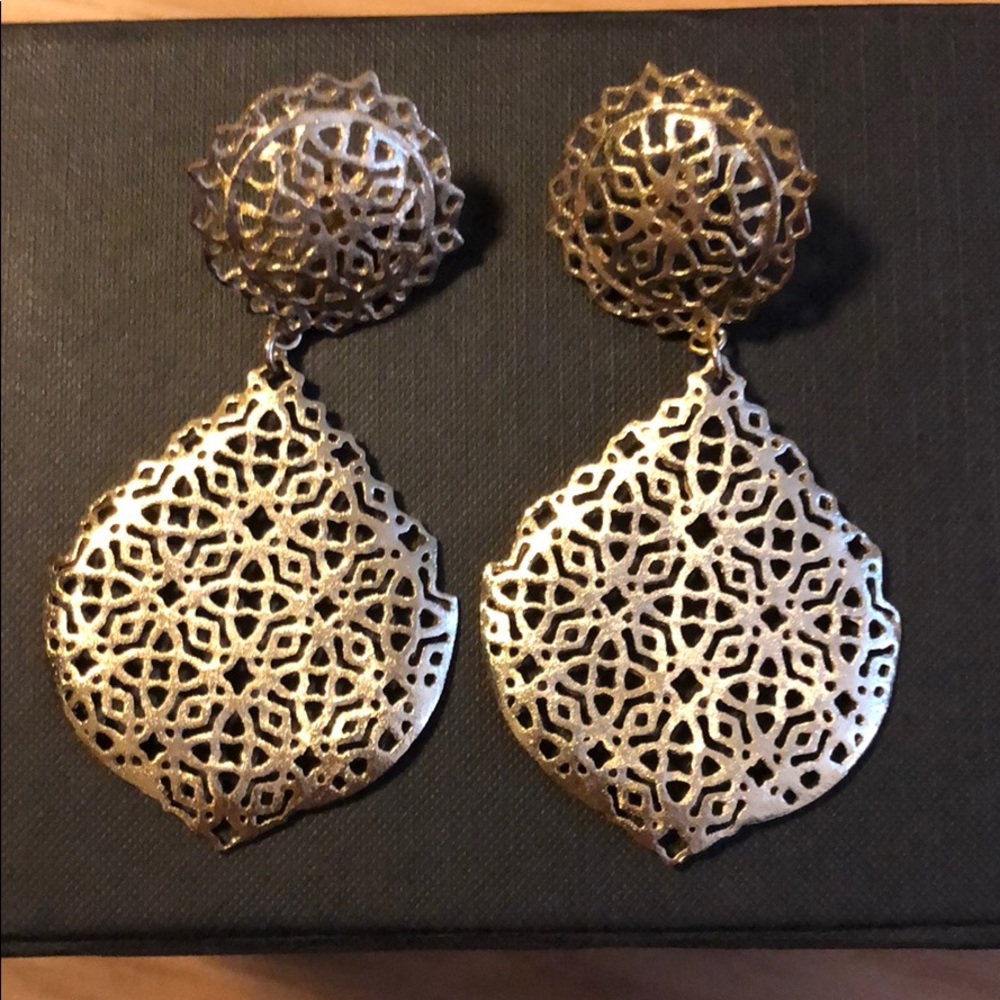 Kendra Scott gold hammered earrings